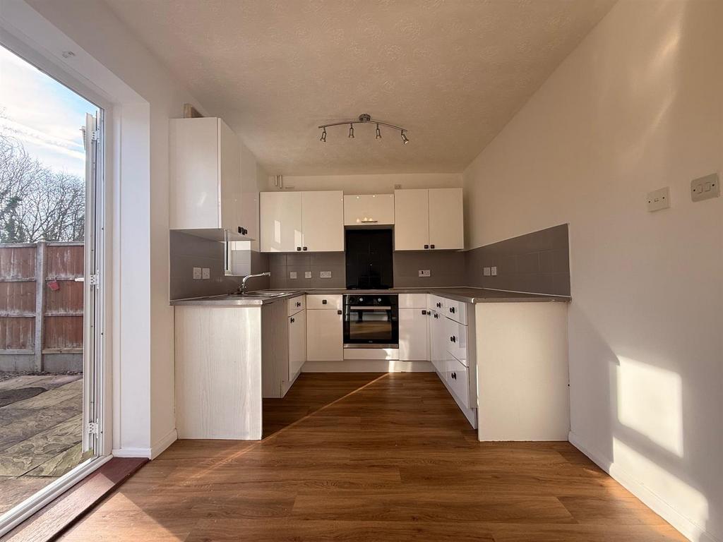 Kitchen / Dining