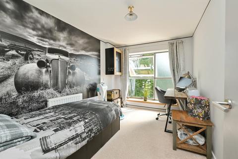undefined, St. Crispin Drive, Northampton