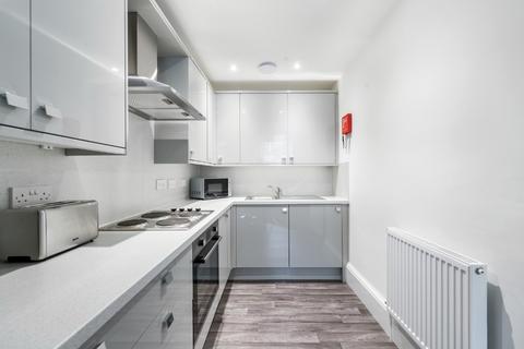 3 bedroom flat to rent, Oxford Street, Edinburgh, EH8