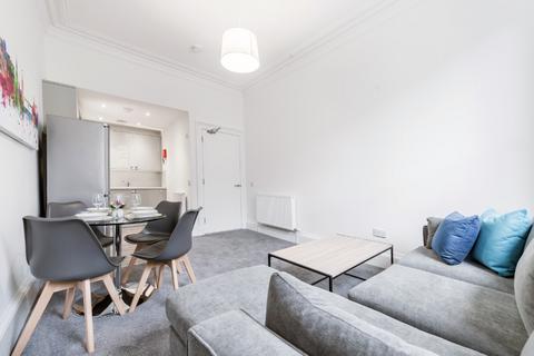 3 bedroom flat to rent, Oxford Street, Edinburgh, EH8