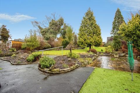undefined, Aberford Road, West Yorkshire WF1