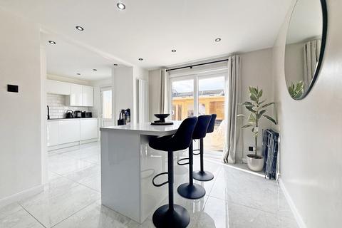 3 bedroom terraced house for sale, Llanharan, Pontyclun CF72