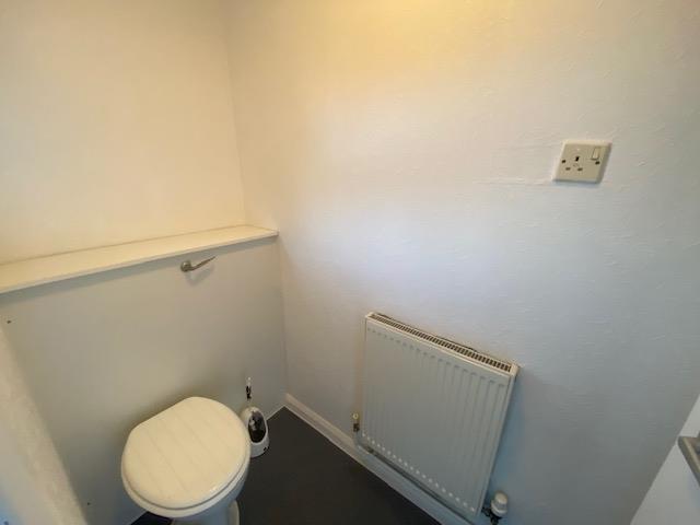 Cloakroom/wc