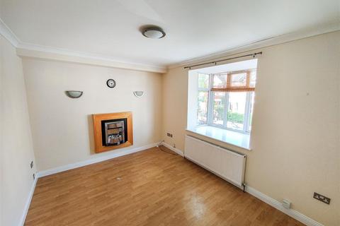 2 bedroom apartment to rent, Earlsdon Street, Coventry CV5