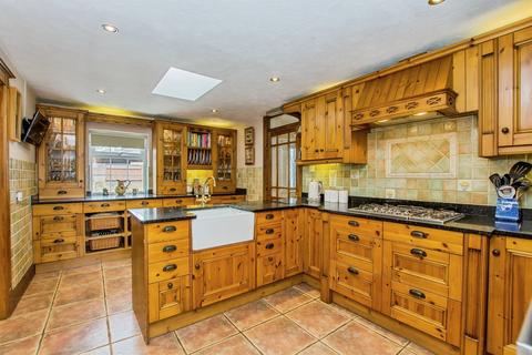 undefined, Laceys Lane, Leverton, Boston