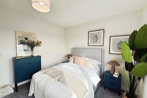 1 bedroom flat to rent, Staines-Upon-Thames TW18