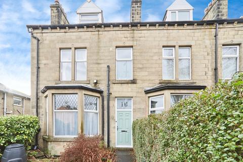 4 bedroom end of terrace house for sale, Beechroyd Terrace, Bingley BD16