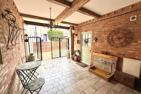 2 bedroom character property for sale, High Street, Austerfield, Doncaster