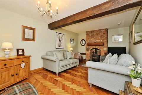 2 bedroom character property for sale, High Street, Austerfield, Doncaster