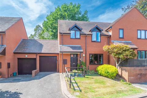 undefined, Yew Tree Gardens, Henley-In-Arden B95