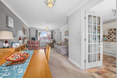undefined, Yew Tree Gardens, Henley-In-Arden B95