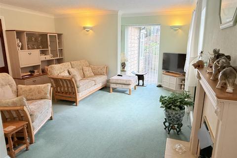 3 bedroom detached bungalow for sale, Oakwell Avenue, Batley WF17