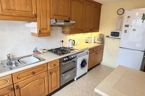 3 bedroom detached bungalow for sale, Oakwell Avenue, Batley WF17