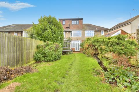 4 bedroom terraced house for sale, Burwood Road, Northampton