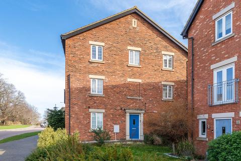 3 bedroom terraced house for sale, Dragonfly Lane, Cringleford
