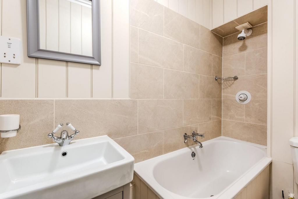 Second Floor Flat, 3 Great Bedford Street, Bath, B