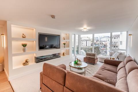 2 bedroom apartment for sale, Pinnacle Quay, Plymouth PL4
