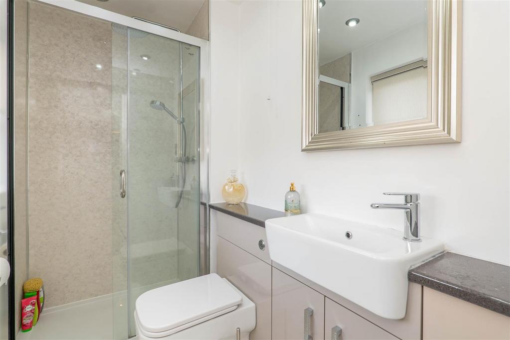 Master Bedroom Ensuite