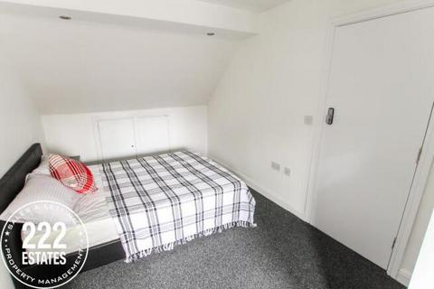 1 bedroom in a house share to rent, Aspinall Close,Room 5, Fearnhead