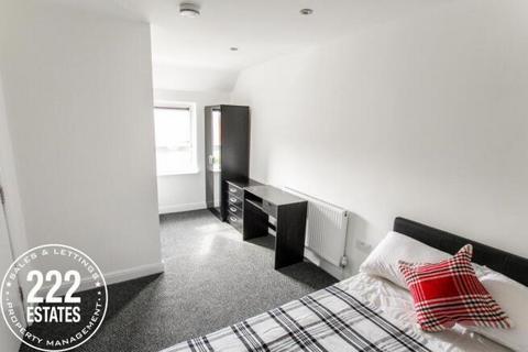 1 bedroom in a house share to rent, Aspinall Close,Room 5, Fearnhead