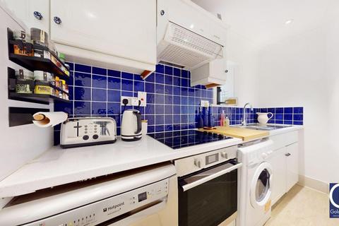 undefined, Leman Street, London, E1