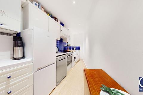 undefined, Leman Street, London, E1