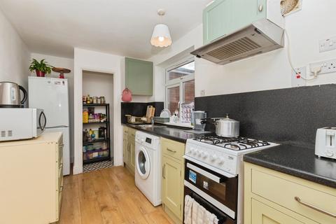 3 bedroom terraced house for sale, Palmer Avenue, Aylesbury
