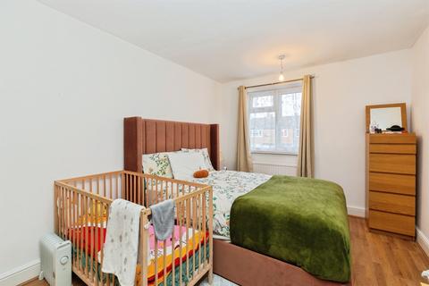 3 bedroom terraced house for sale, Palmer Avenue, Aylesbury