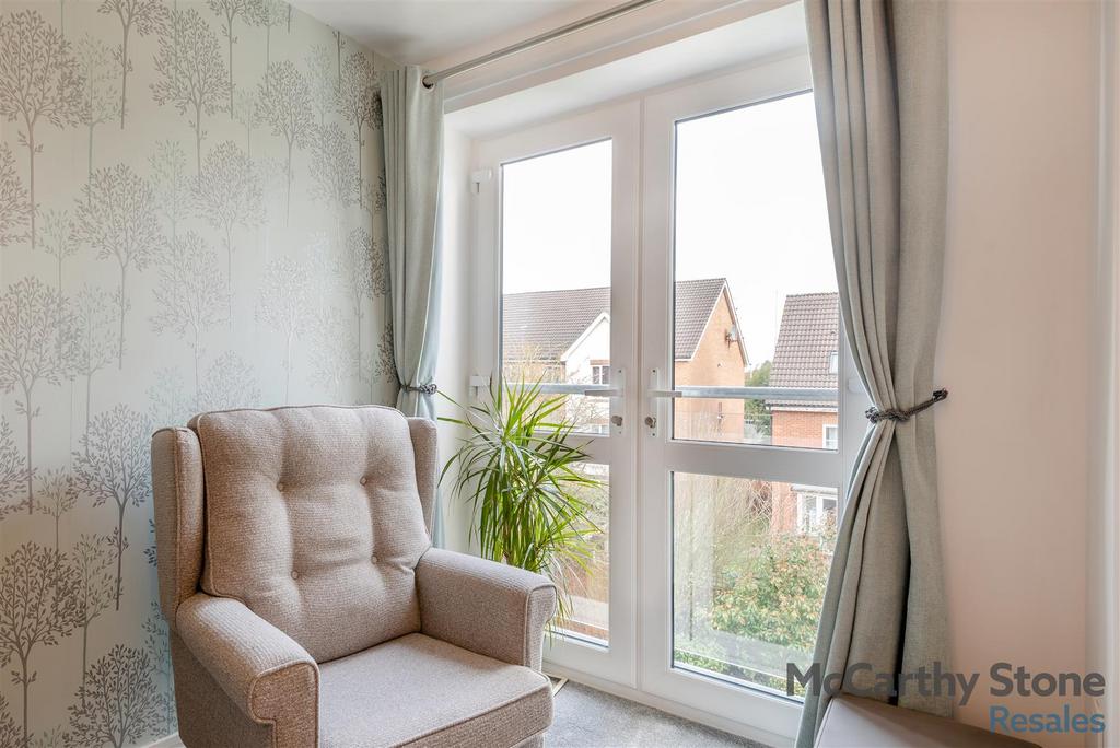 8677809-interior19.jpg