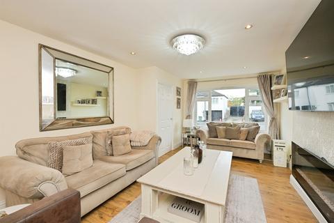 3 bedroom terraced house for sale, Macers Lane, Broxbourne