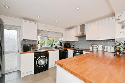 3 bedroom terraced house for sale, Macers Lane, Broxbourne