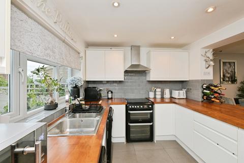 3 bedroom terraced house for sale, Macers Lane, Broxbourne