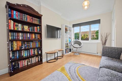2 bedroom semi-detached house for sale, Holme Field, Ossett, West Yorkshire