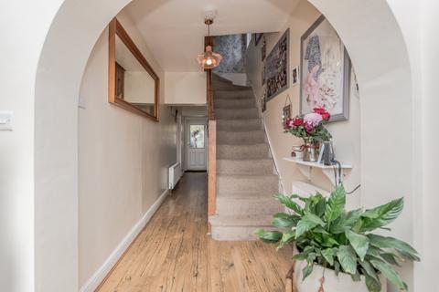 4 bedroom semi-detached house for sale, Elm Grove, Gomersal, Cleckheaton, West Yorkshire, BD19