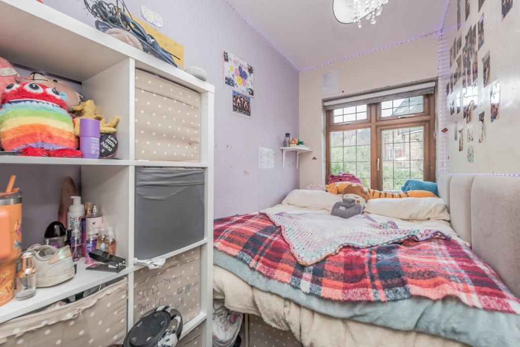 Bed 3