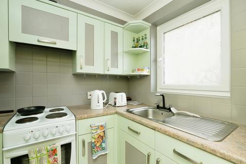 1 bedroom retirement property for sale, Marine Parade, Seaford