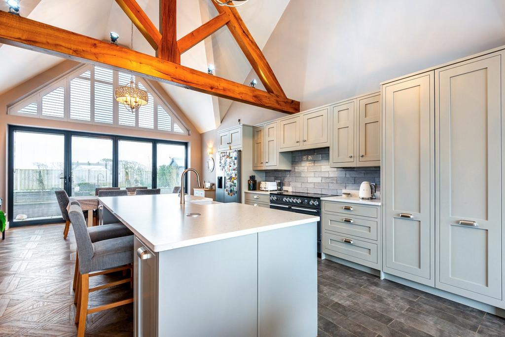 Open Plan Lounge &amp; Dining Kitchen