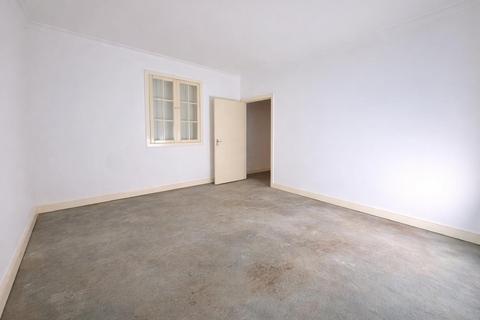 3 bedroom flat for sale, Gloucester Road, Kensington, SW7