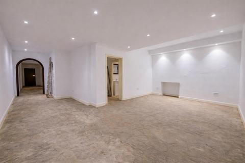 3 bedroom flat for sale, Gloucester Road, Kensington, SW7