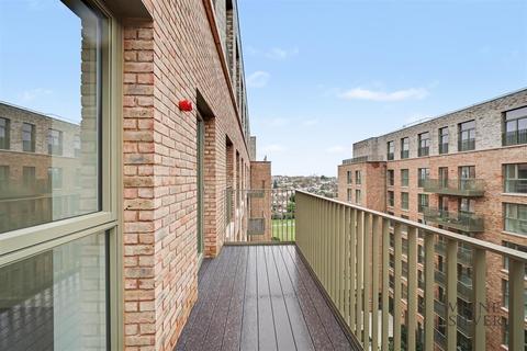3 bedroom apartment to rent, Ribbon Lane, Brent Cross, NW2