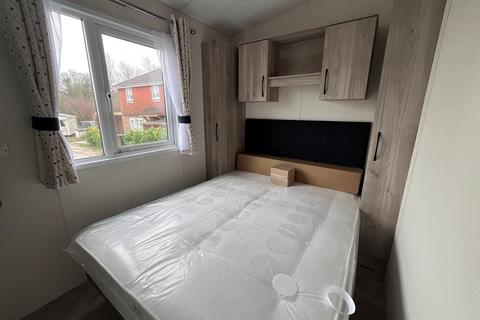 2 bedroom detached bungalow for sale, Willow Lane, Winchelsea Beach, Winchelsea