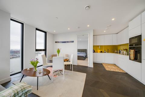2 bedroom flat for sale, The Waterman, 5 Tidemill Square, Lower Riverside, Greenwich Peninsula, SE10