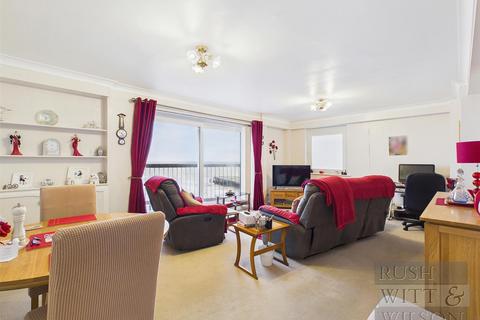 2 bedroom flat for sale, White Rock Road, Hastings