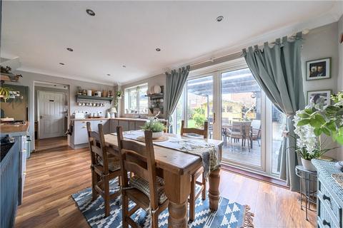 4 bedroom end of terrace house for sale, Kinver Close, Romsey, Hampshire