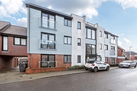 2 bedroom flat for sale, Hawley Drive, Leybourne, West Malling, ME19