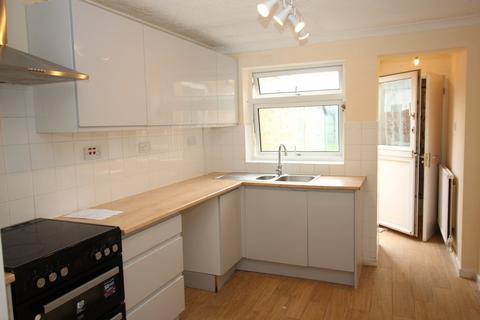 3 bedroom semi-detached house to rent, Napier Close, King's Lynn, PE30