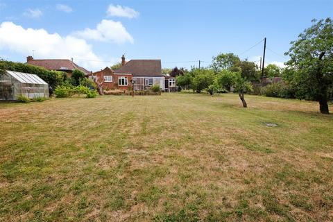 3 bedroom detached bungalow for sale, Dargate Road, Yorkletts, Whitstable