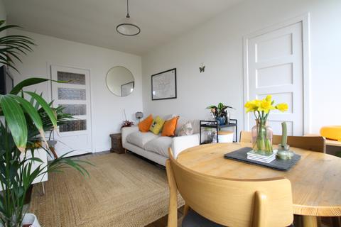 1 bedroom flat for sale, Brixton Hill, London SW2