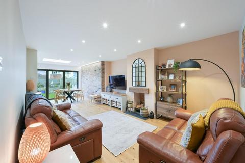 undefined, Wheelers Lane, Epsom