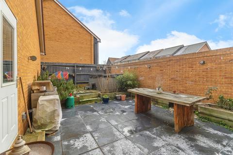 4 bedroom detached house for sale, Wallis Drive, Leighton Buzzard
